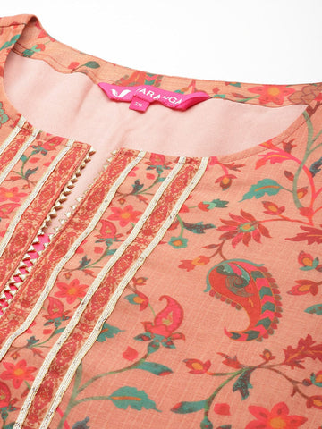 Varanga Women Plus Size Peach Floral Printed Chanderi Kurta Trouser Set With Bhgalpuri Silk Dupatta.